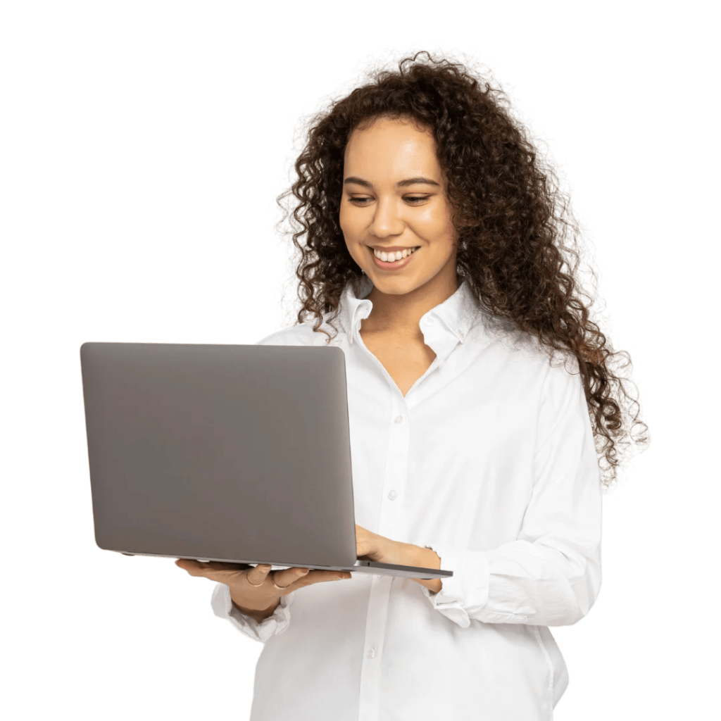 Mulher sorridente com laptop